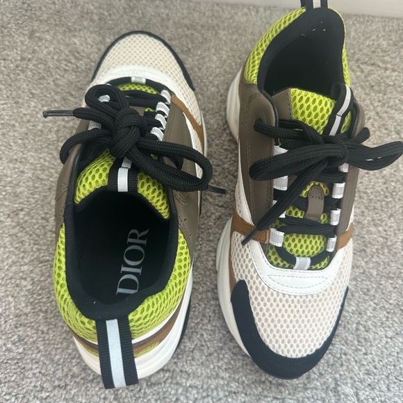 Dior B22 Trainers sz38 in great condition. 100% authentic comes with dust bag. - Picture 4 of 12
